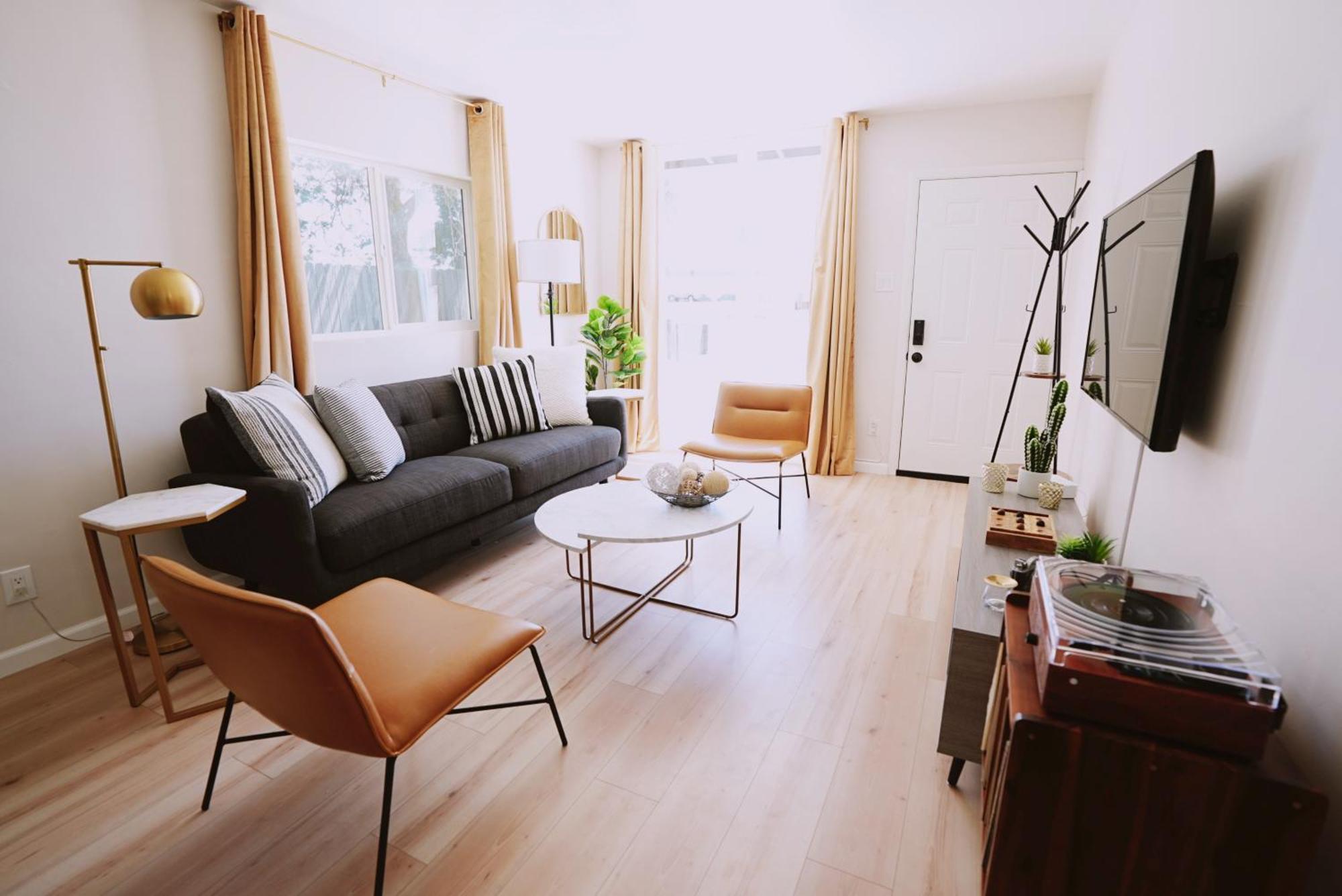 Centrally Located! Remodeled! Huge Backyard! The White House Albuquerque Exterior foto