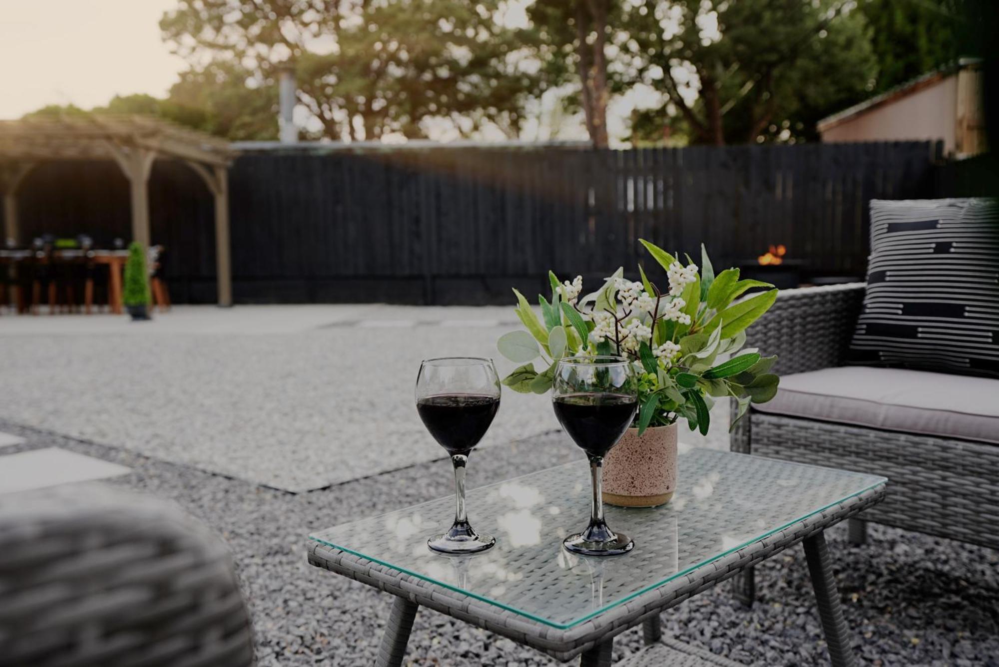 Centrally Located! Remodeled! Huge Backyard! The White House Albuquerque Exterior foto